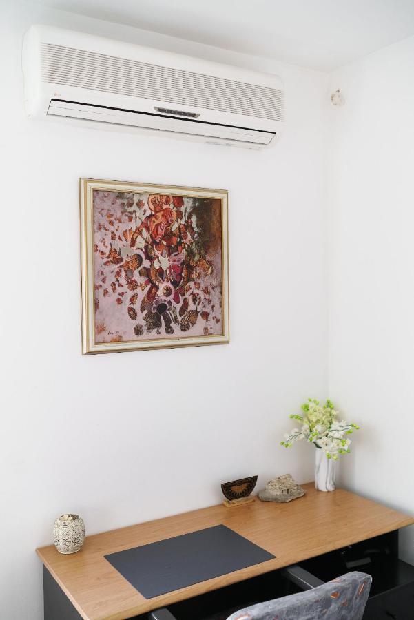Apartmani NEDOKLAN Srima Bagian luar foto