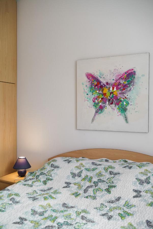Apartmani NEDOKLAN Srima Bagian luar foto